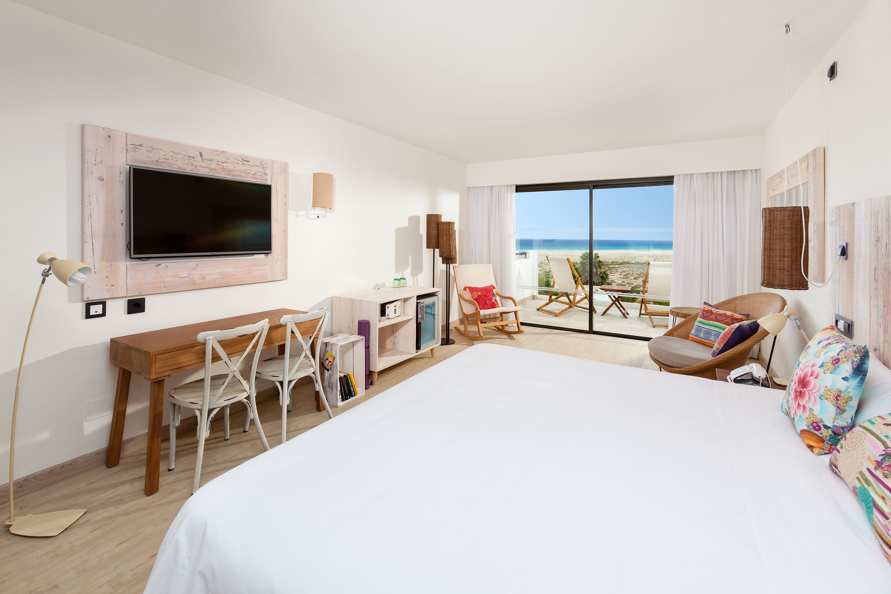 In-room safe, desk, laptop workspace, blackout curtains
