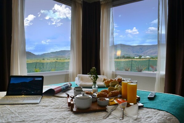 In-room dining - Alto San Andres (San Andres de la Sierra)