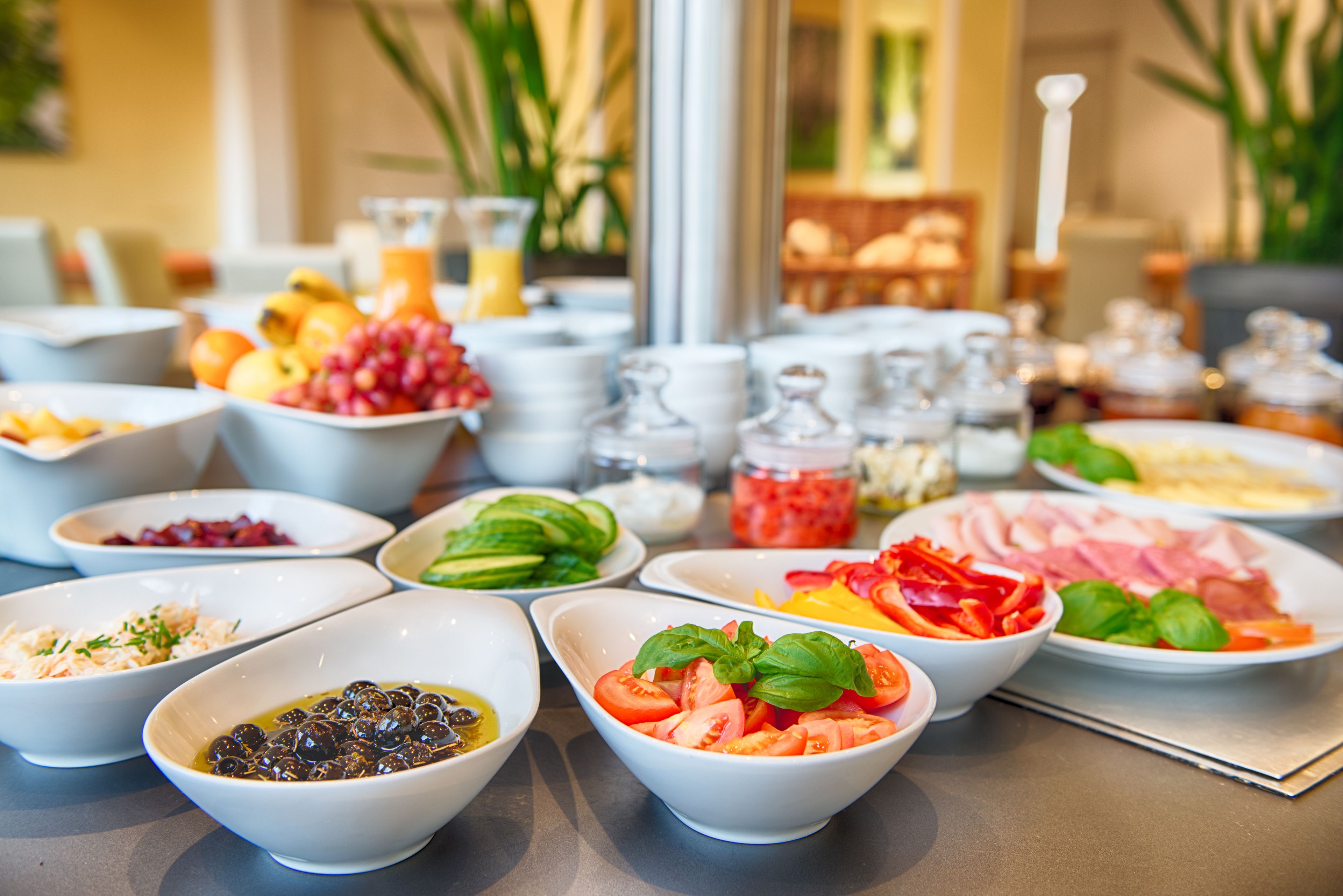 Desayuno buffet diario (EUR 15 por persona)