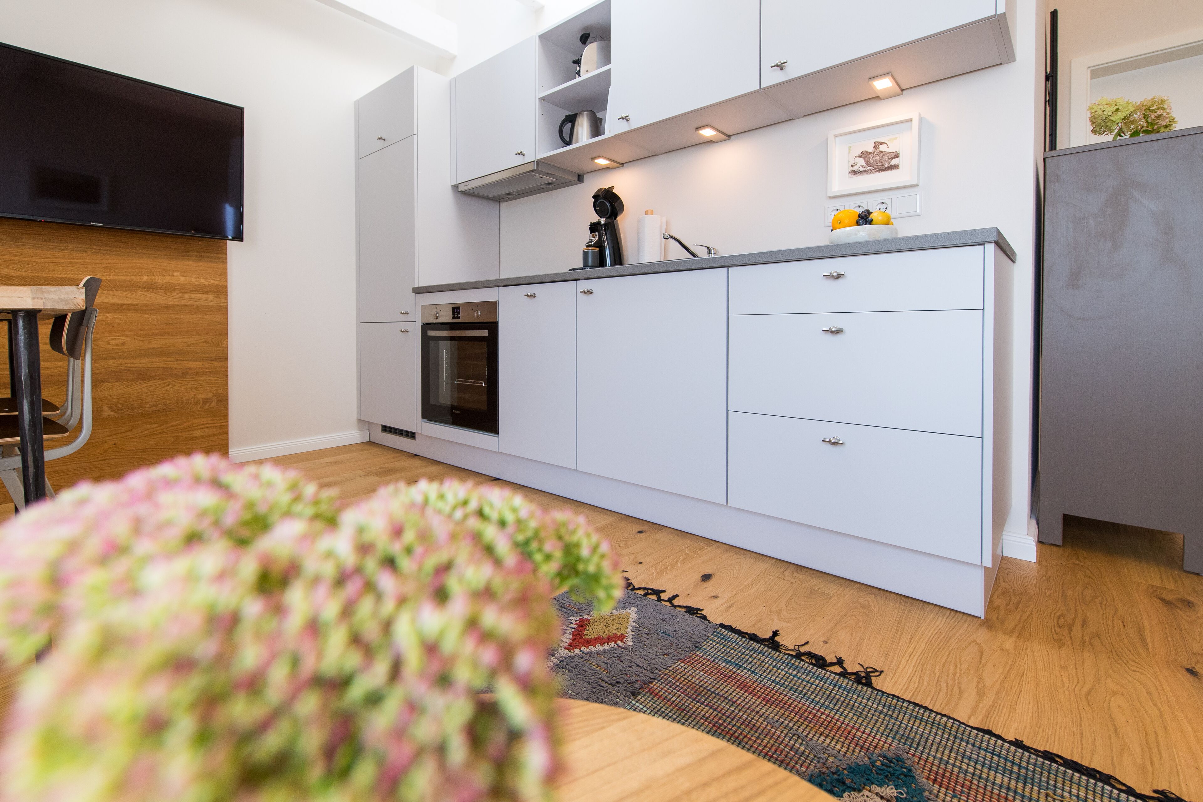 deluxe apartment, 2 bedrooms, sauna, sea view (dünenhaus) | private kitchenette | fridge, stovetop, coffee/tea maker, electric kettle