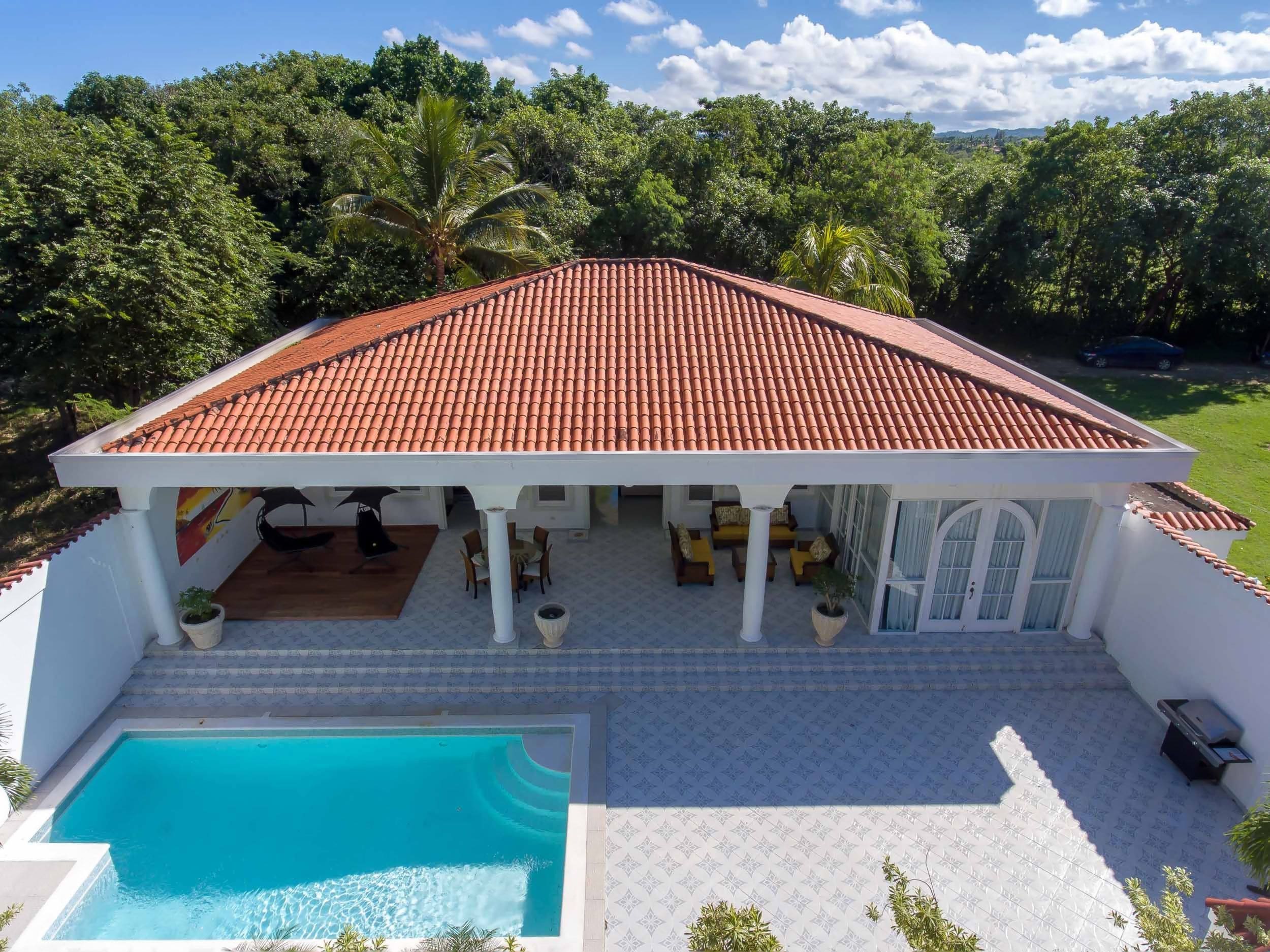 Three Bedroom Villa | 3 chambres, coffres-forts dans les chambres, fer et planche à repasser