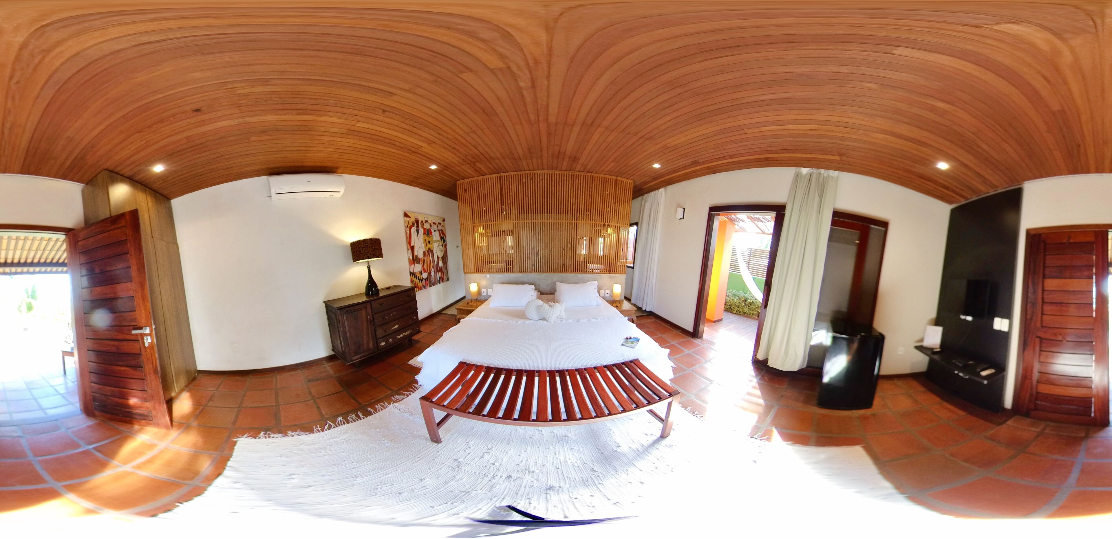 exclusive room | minibar, individually decorated, free wifi, bed sheets