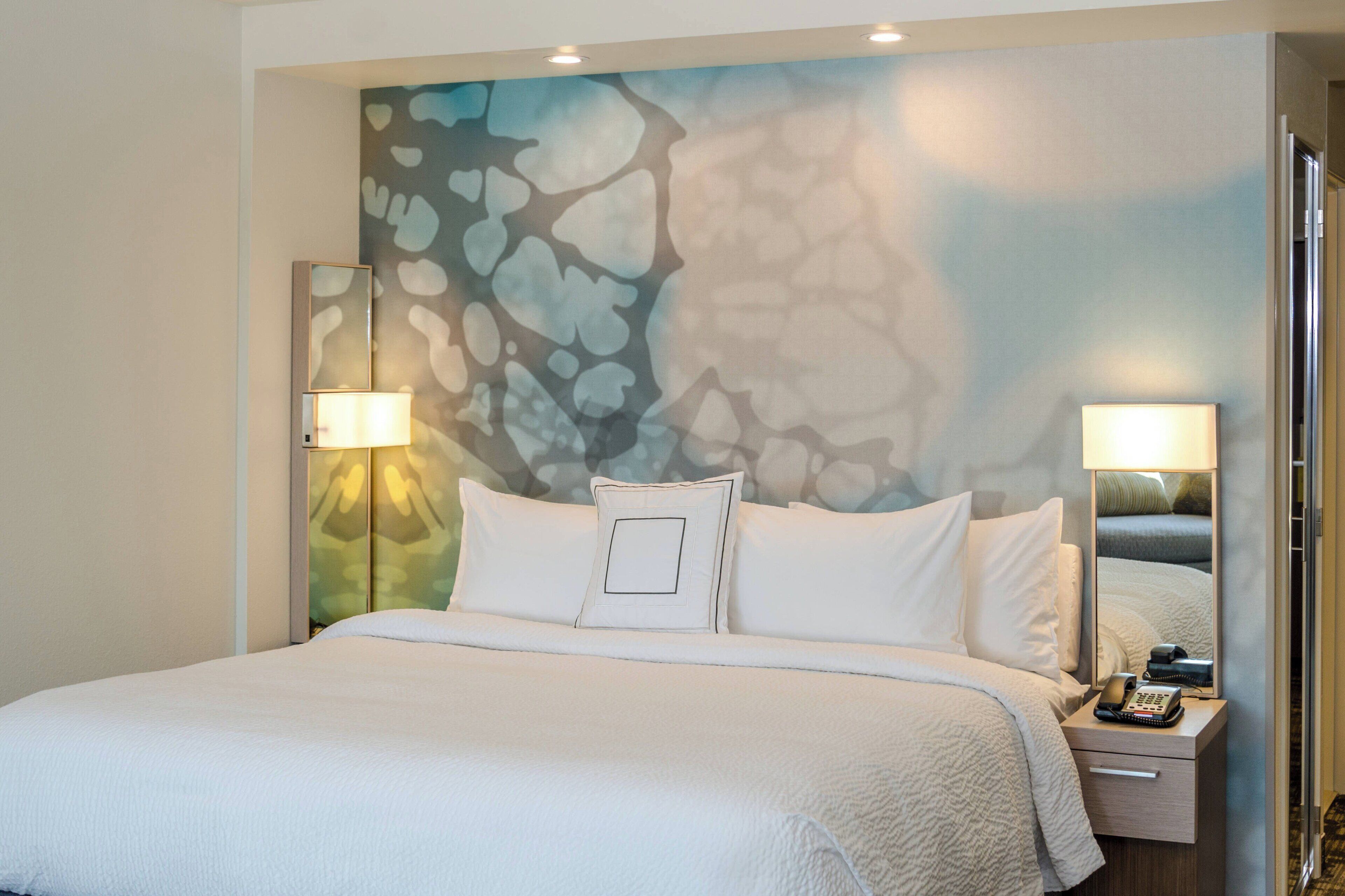 room, 1 king bed with sofa bed | hypo-allergenic bedding, desk, blackout curtains, iron/ironing board