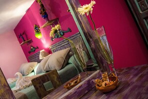 Standard Quadruple Room | Desk, iron/ironing board, free WiFi, bed sheets