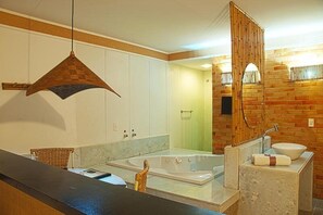 Phòng Suite | Bồn tắm thủy lực