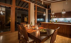 Spishäll, kaffe- och tebryggare och vattenkokare