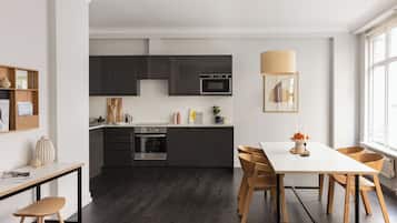 Premium 2 Bedroom Apartment | Private kitchen | Fridge, microwave, stovetop, coffee/tea maker