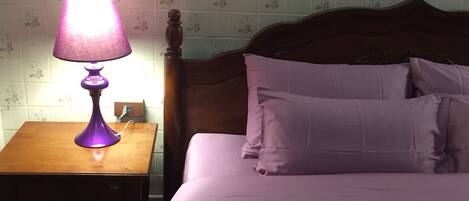 Double Room, 1 King Bed | In-room safe, individually furnished, desk, free WiFi