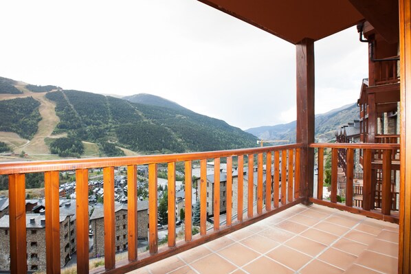 Superior Apartment, 2 Bedrooms, Balcony | Balcony