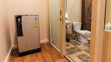 Suite | Baño | Ducha, artículos de higiene personal gratuitos y toallas