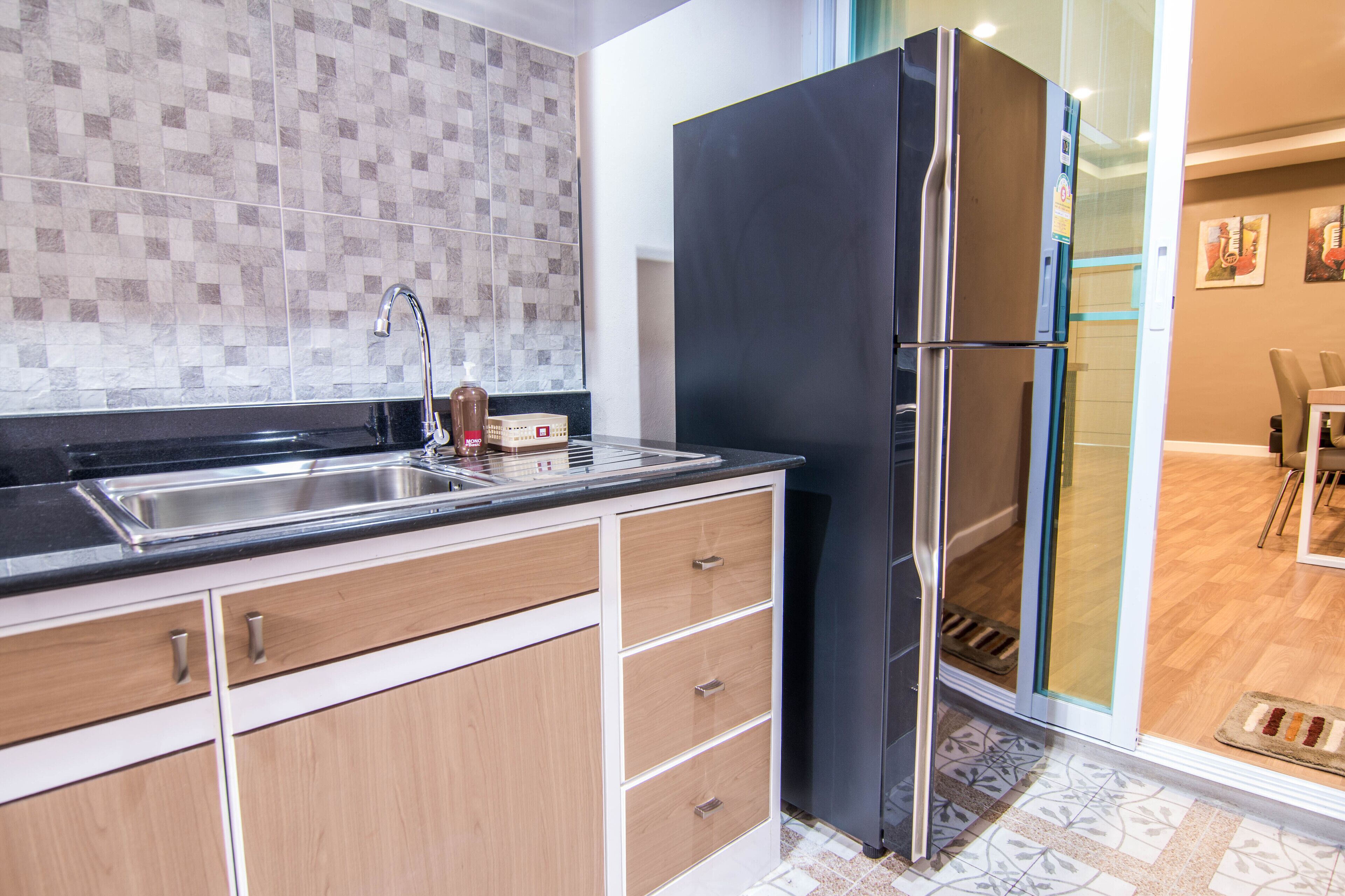 cozy suite with kitchenette | in-room safe, desk, free wifi, bed sheets