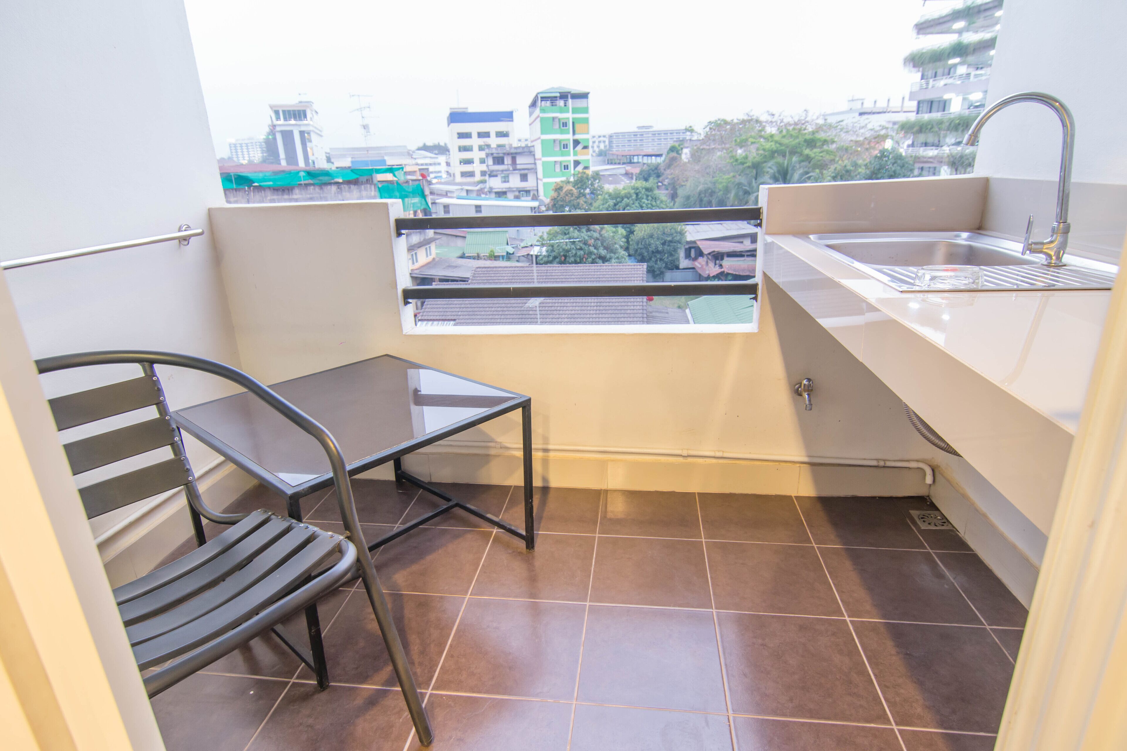 in-room safe, desk, free wifi, bed sheets