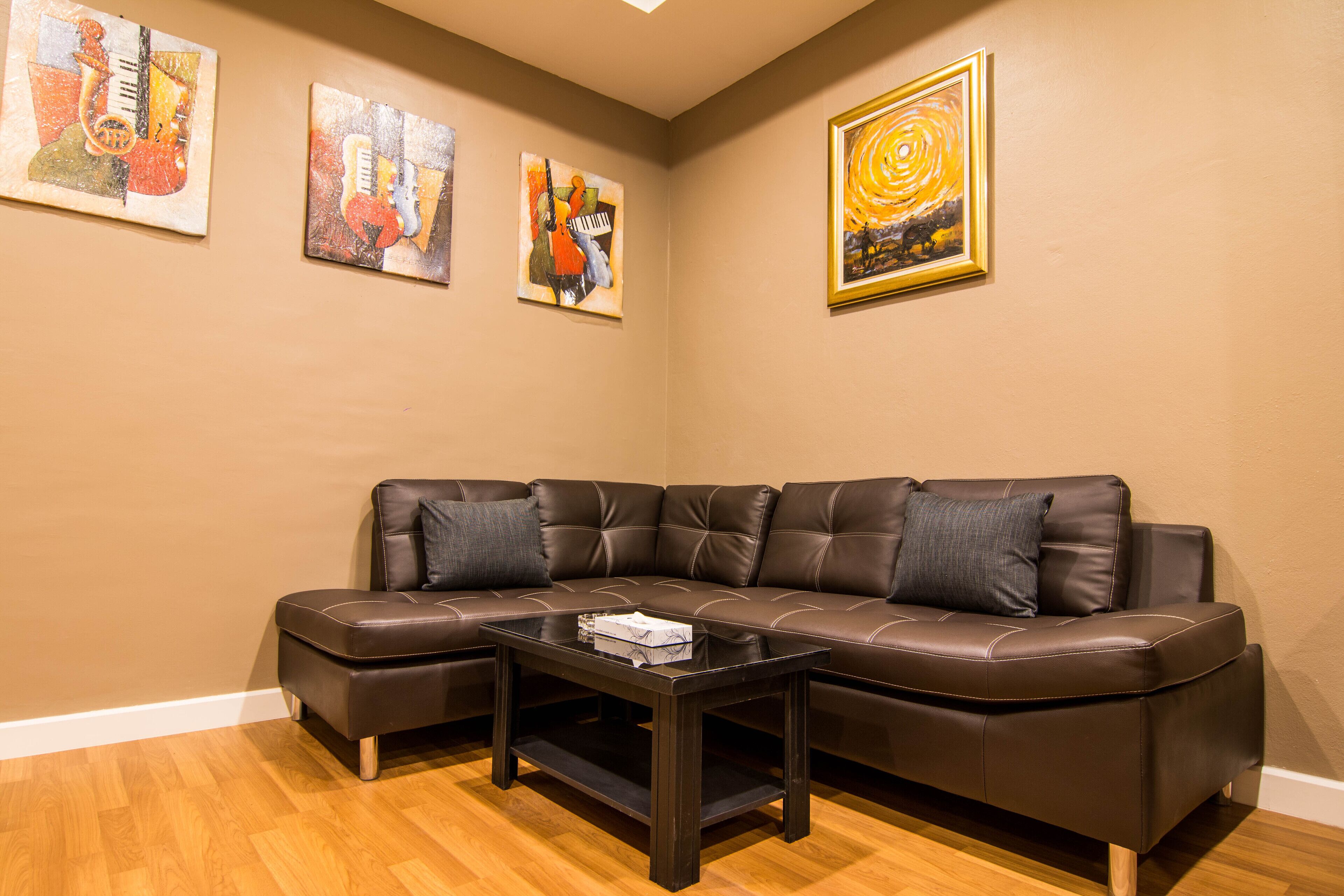 cozy suite with kitchenette | in-room safe, desk, free wifi, bed sheets