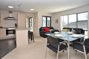 Interior - Carlton Villa 3 (Christchurch)