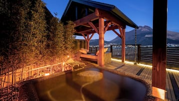 1 bedroom, premium bedding, in-room safe, desk