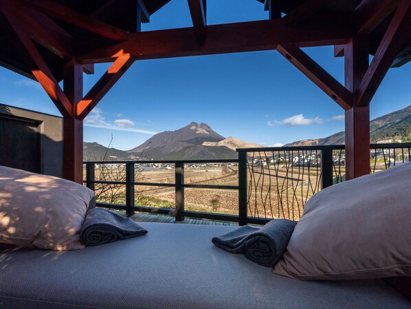 Ranchu(Caters to 15years old or older) | Terrace/patio - Yufuin Luxury Villa -zakuro- (Yufu)