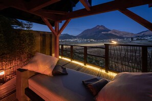 Ranchu(Caters to 15years old or older) | Terrace/patio - Yufuin Luxury Villa -zakuro- (Yufu)