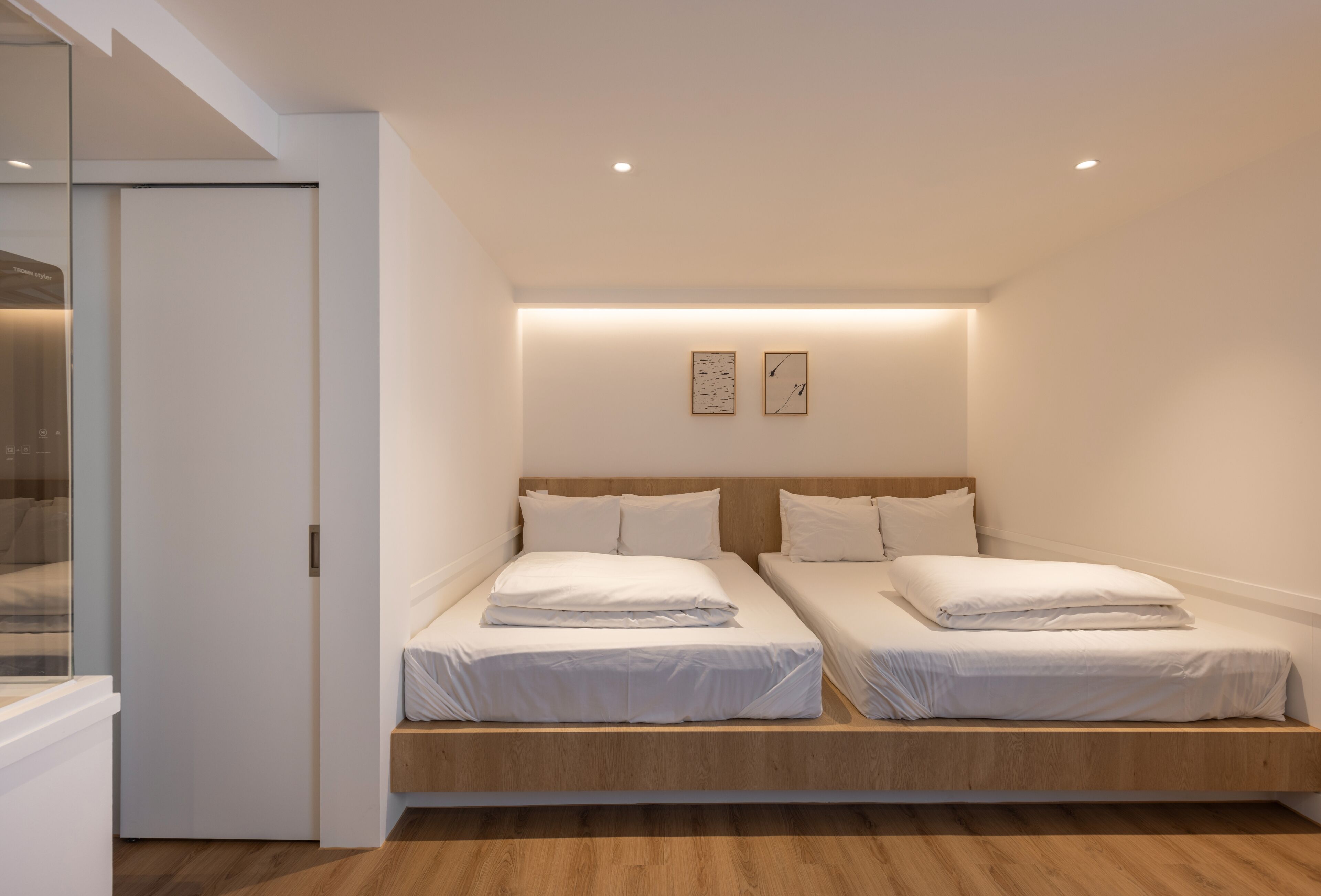 Suite (1 double bed and 1 single bed) | Individuelt design, individuel indretning, gratis Wi-Fi