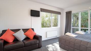 House, 4 Bedrooms, Balcony | 4 bedrooms, desk, iron/ironing board, cribs/infant beds