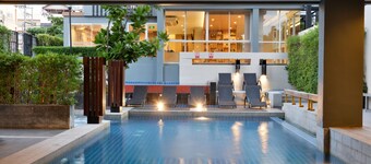 The Grass Serviced Suites by At Mind