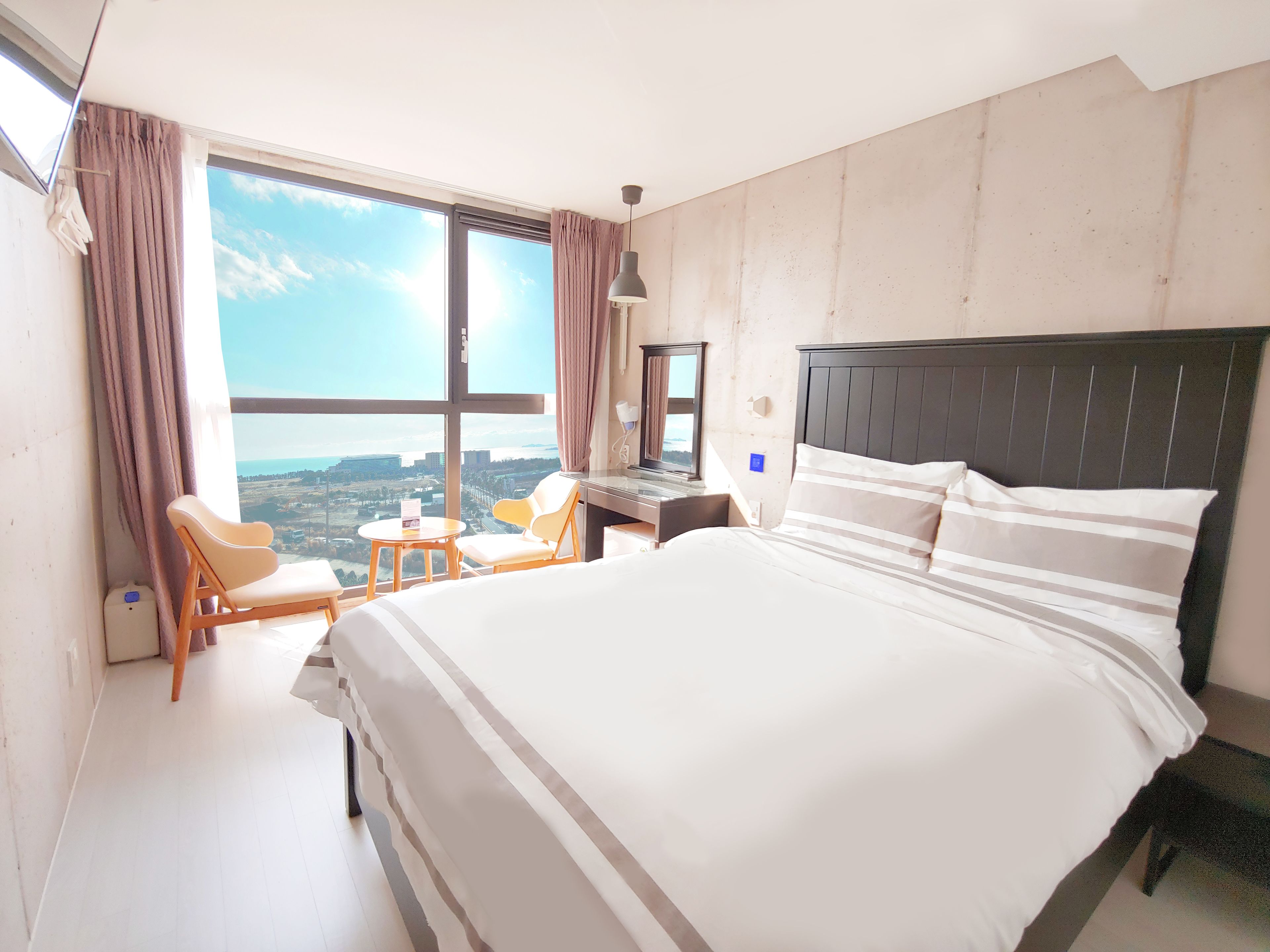 스탠다드 더블룸, 퀸사이즈침대 1개 | 암막 커튼, 무료 WiFi, 침대 시트