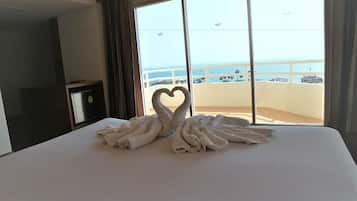 Suite | 1 bedroom, desk, blackout drapes, bed sheets