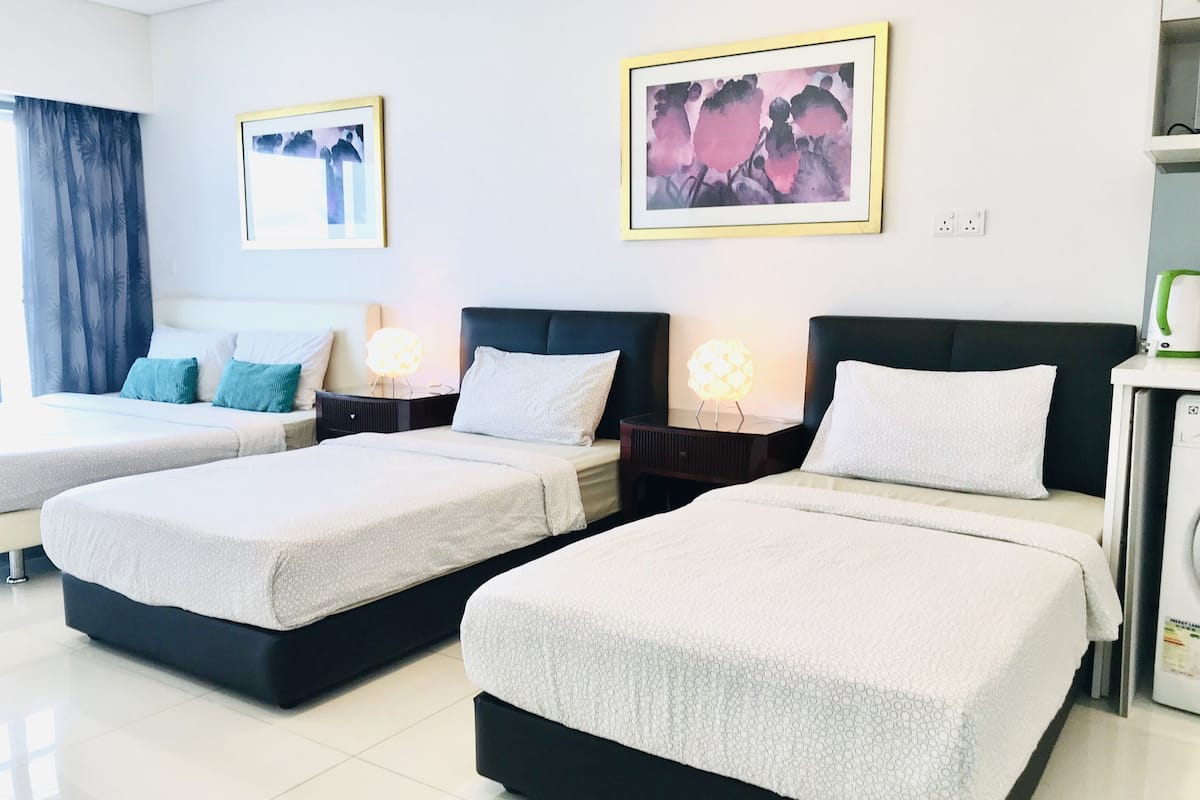 Superior Studio Suite, Balcony | Iron/ironing board, free WiFi