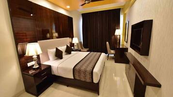 Individually furnished, desk, free WiFi, bed sheets