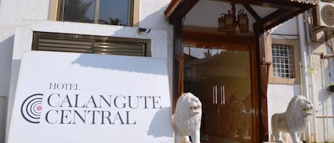 Entrée de l’hébergement