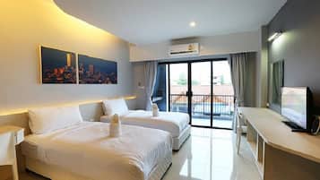 Standard Twin Room | 房內夾萬、書桌、遮光窗簾/窗簾、免費 Wi-Fi