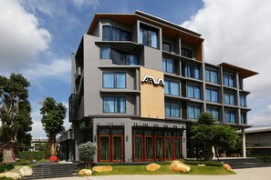 Front of property - Hatyai Signature Hotel (Hat Yai)