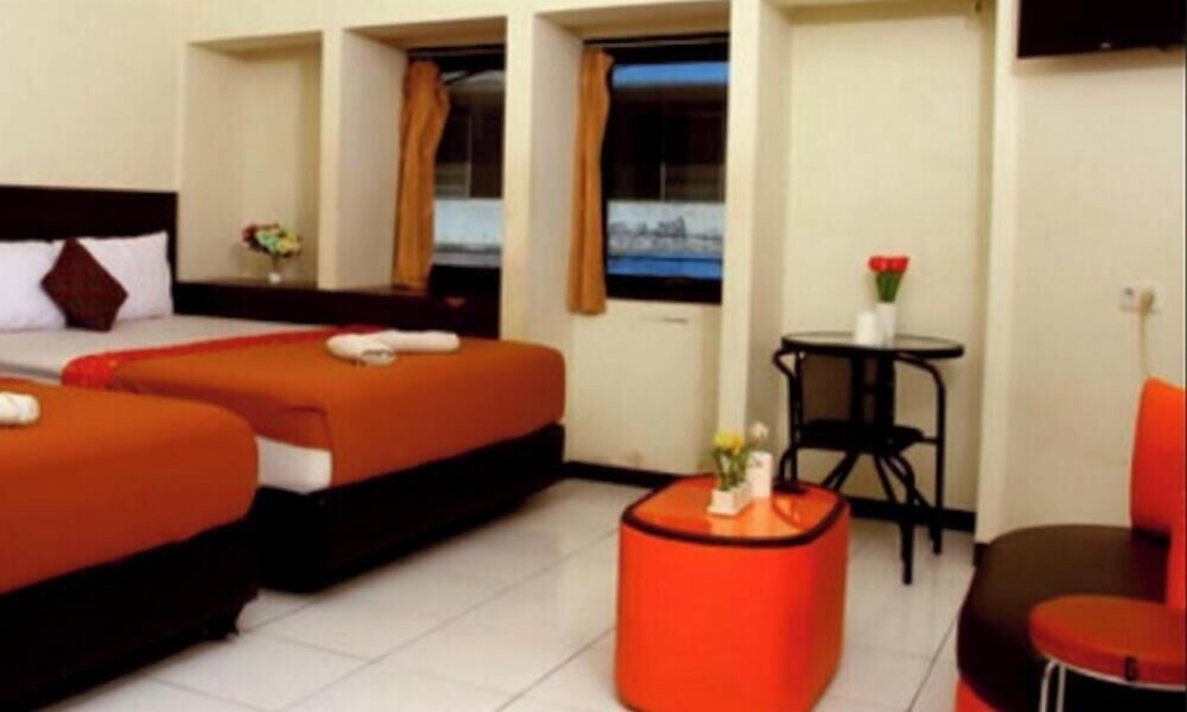 Family Room, Private Bathroom