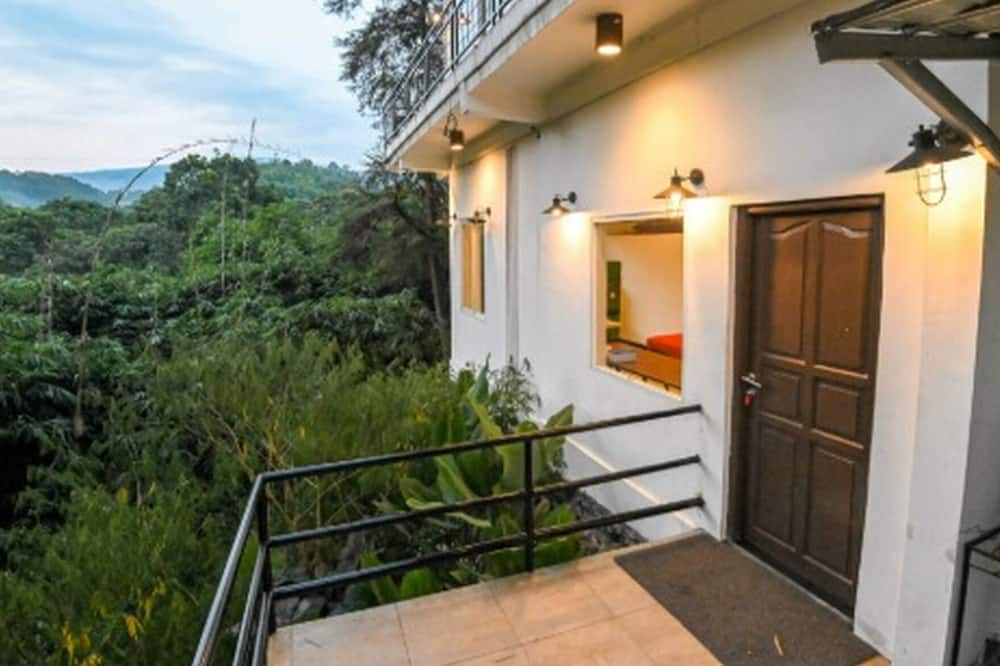 Bantal Guling Villa Bandung