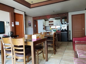 Coffee/tea maker, electric kettle - Plus Motel (Busan)
