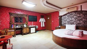 Standard Double Room | Room amenity - Plus Motel (Busan)