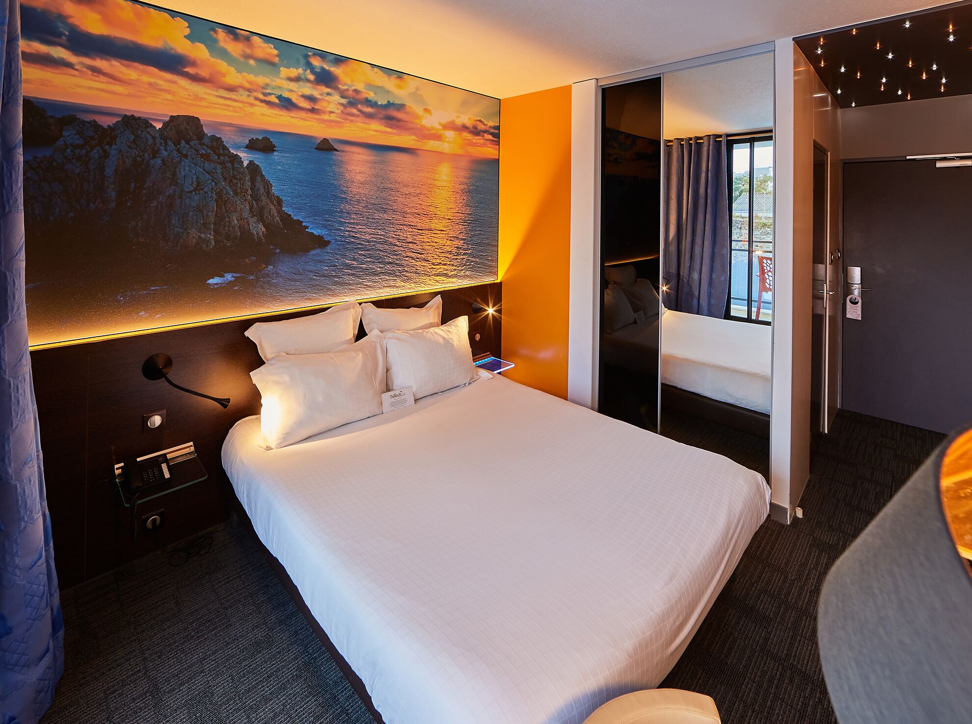 club room, garden area (2/3 people) | 1 bedroom, desk, soundproofing, iron/ironing board