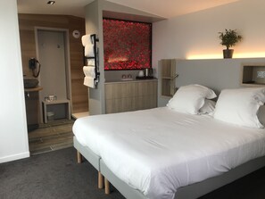 Panoramic Double Room | Desk, soundproofing, iron/ironing board, free cribs/infant beds - Le Thalassa Hôtel & Spa (Camaret-sur-Mer)