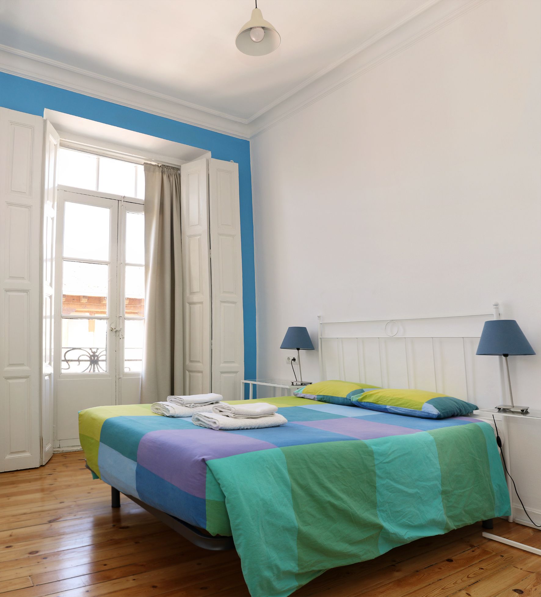 Ropa de cama hipoalergénica, cubrecamas y cortinas blackout 