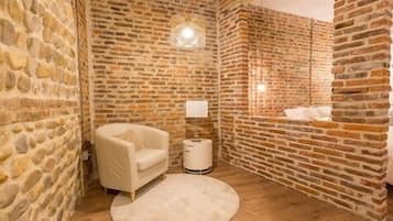 Zweibettzimmer | Wohnbereich | Flachbildfernseher