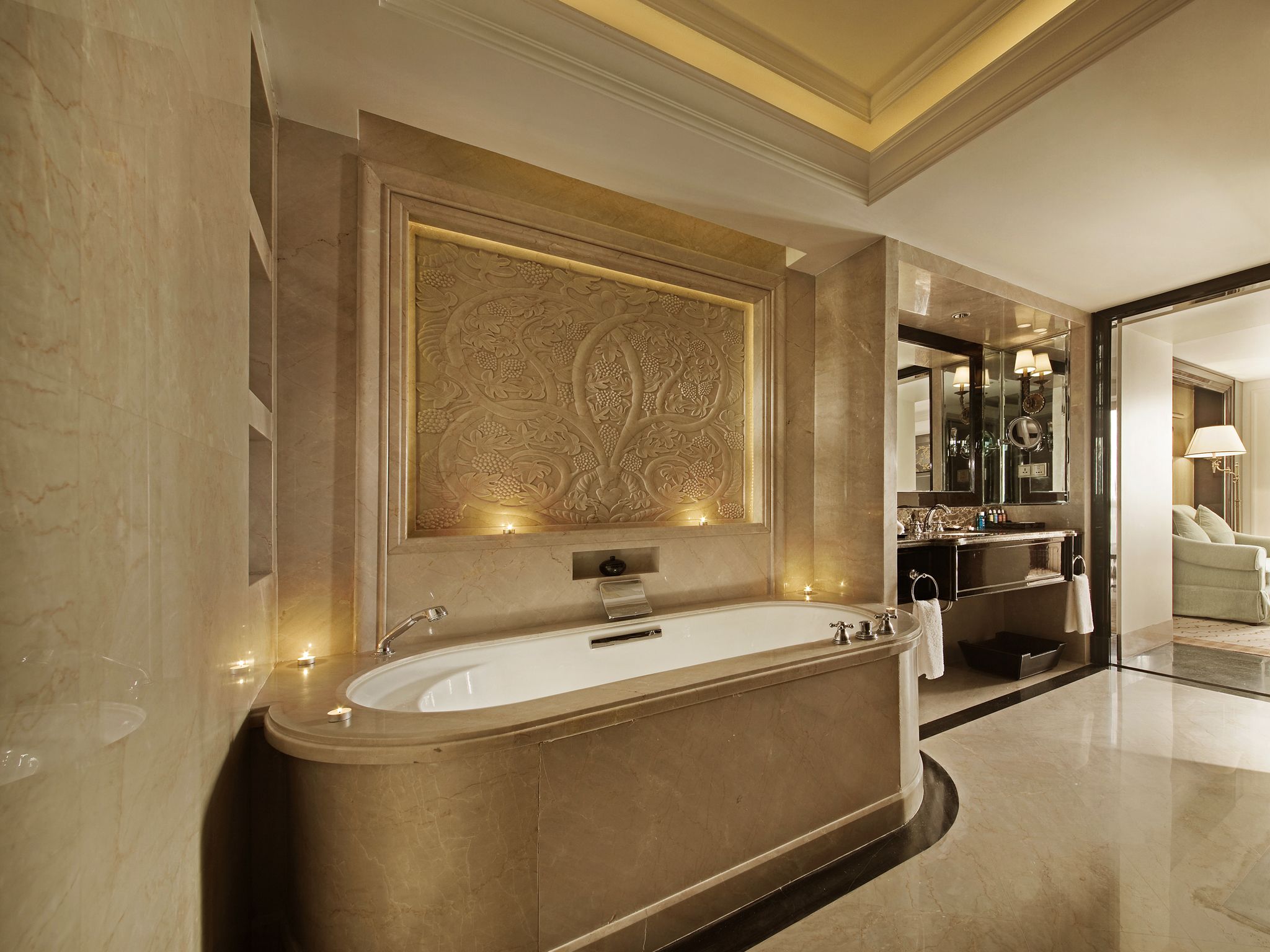 deep-soaking bathtub