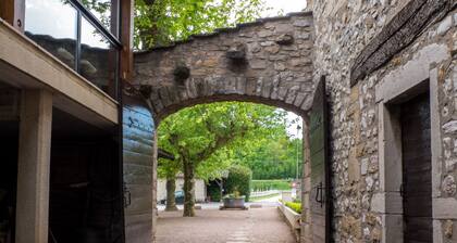 Logis Hôtel Restaurant La Vieille Ferme
