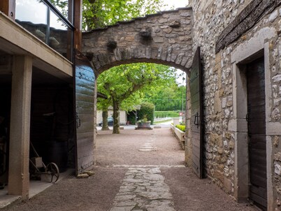 Logis Hôtel Restaurant La Vieille Ferme