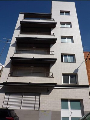 Front of property - Apartamentos Mediterrania Jaime (Sagunto)