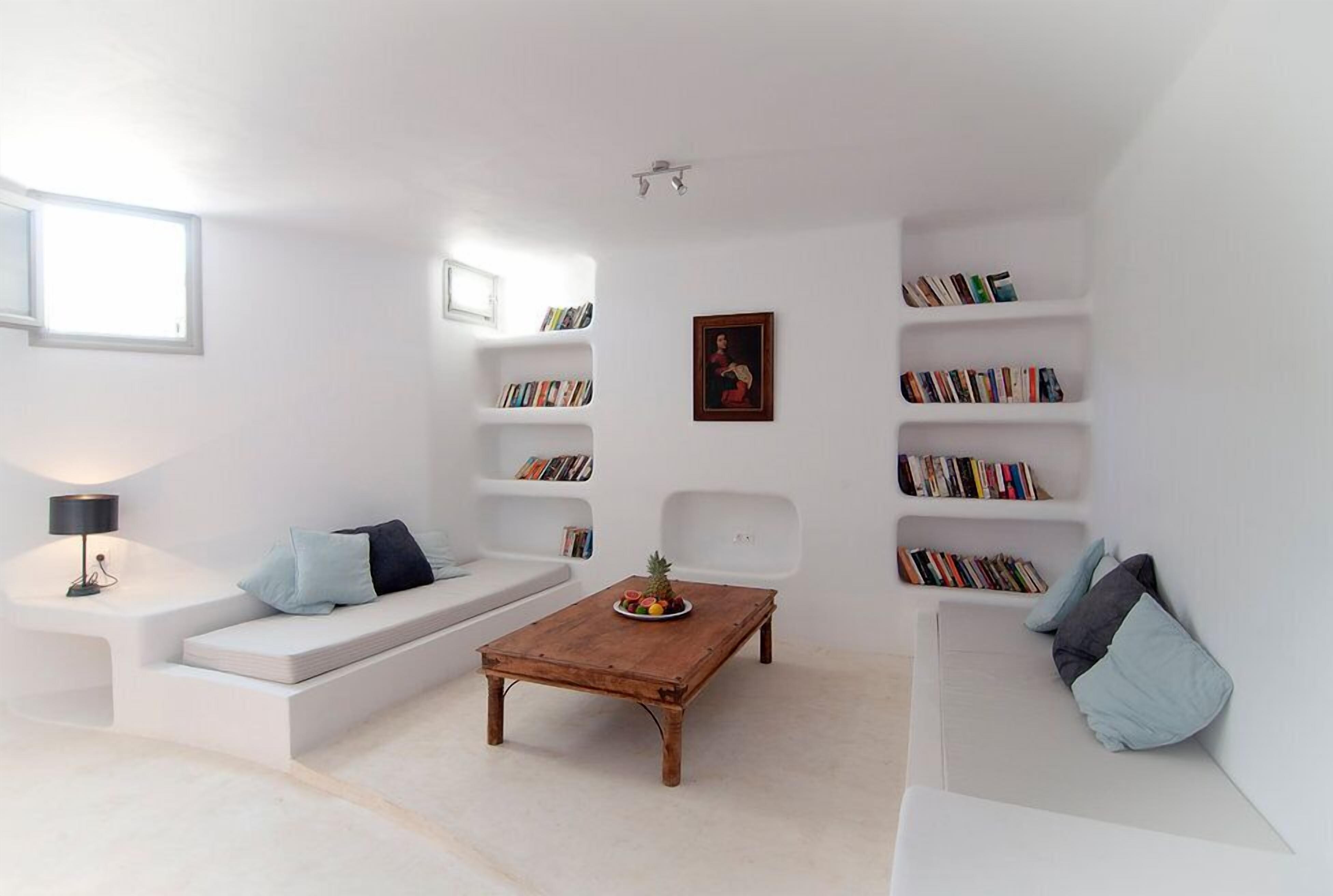 Villa, 2 Bedrooms (6 persons) | Living area