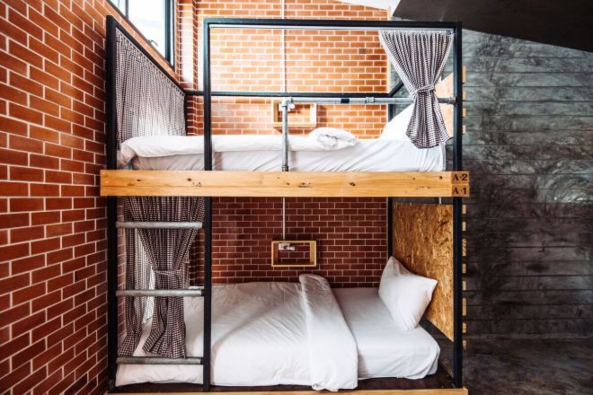 Bed in 8 Beds Female Dormitory Room