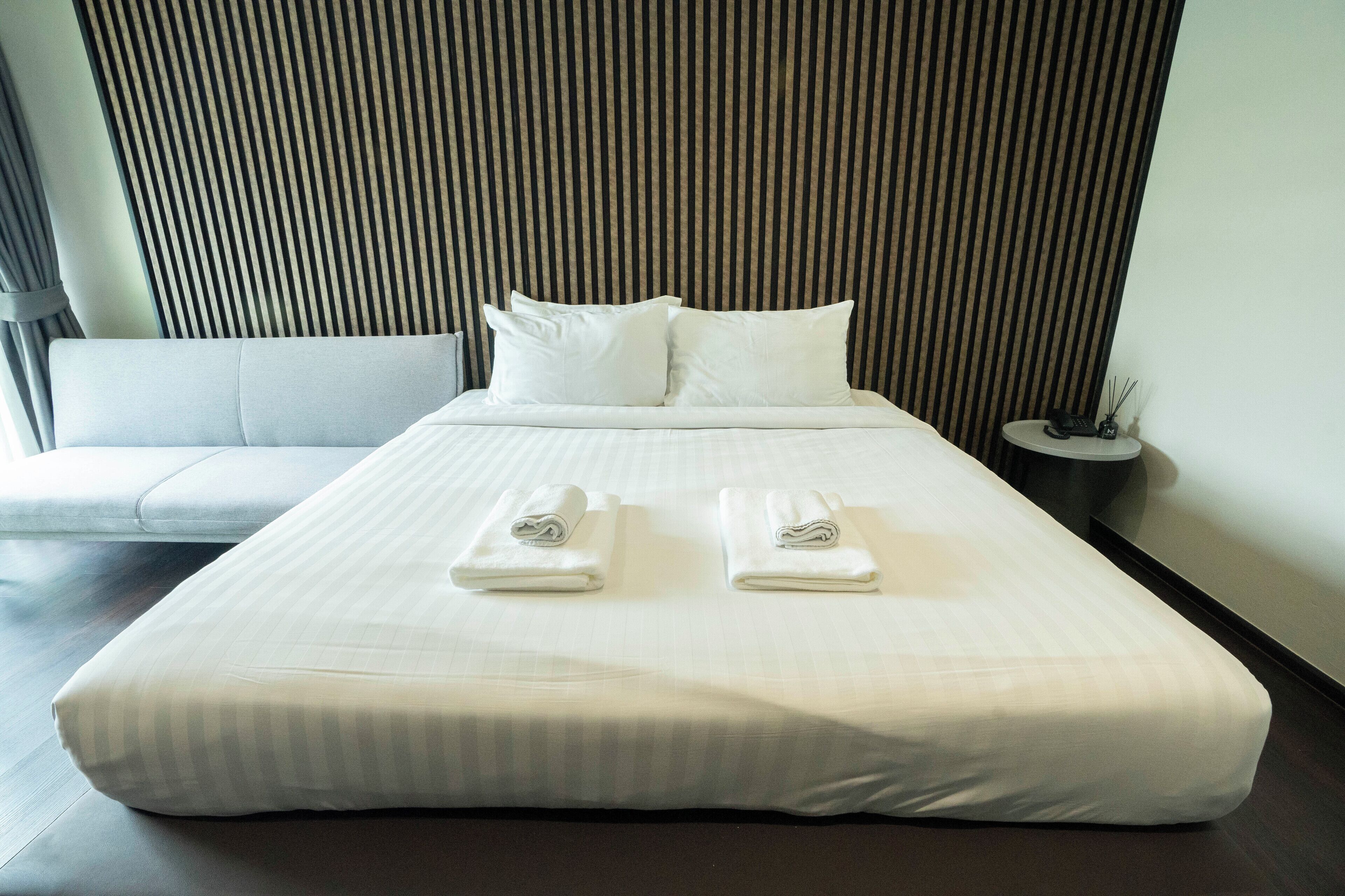 Quarto standard | Escrivaninha, espaço de trabalho para notebook, cortinas blackout