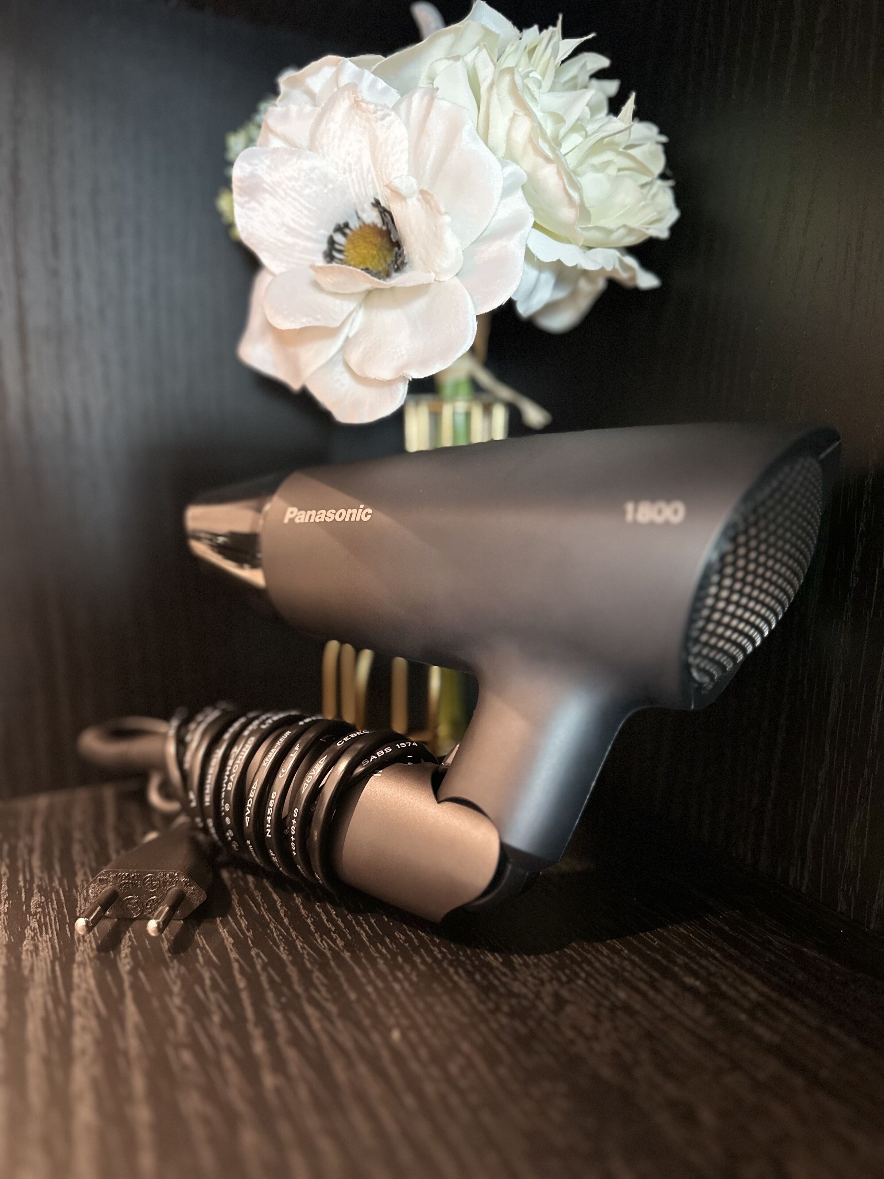 deluxe double room with balcony | room amenity