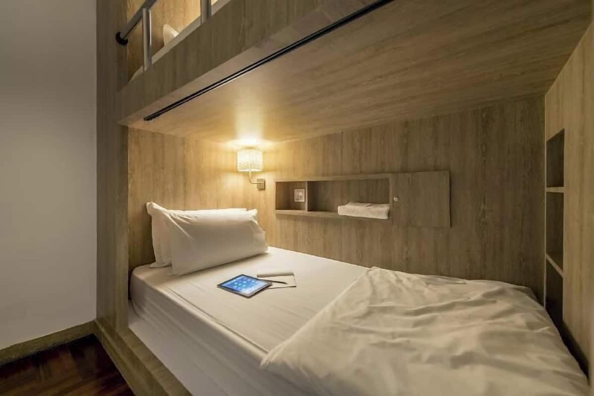 Schallisolierte Zimmer, kostenloses WLAN, Bettwäsche