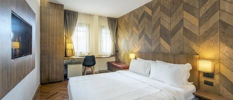 Deluxe Double Room | Soundproofing, free WiFi, bed sheets