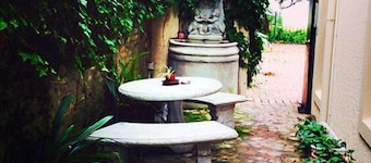 Magnolia Place Guest House
